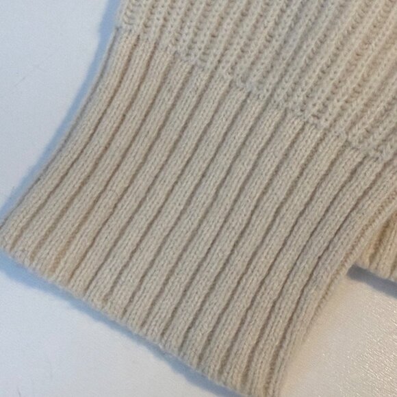 SIZE SMALL Patagonia Wornwear Recycled Wool Cream Button Front VNeck Cardigan - Picture 7 of 11